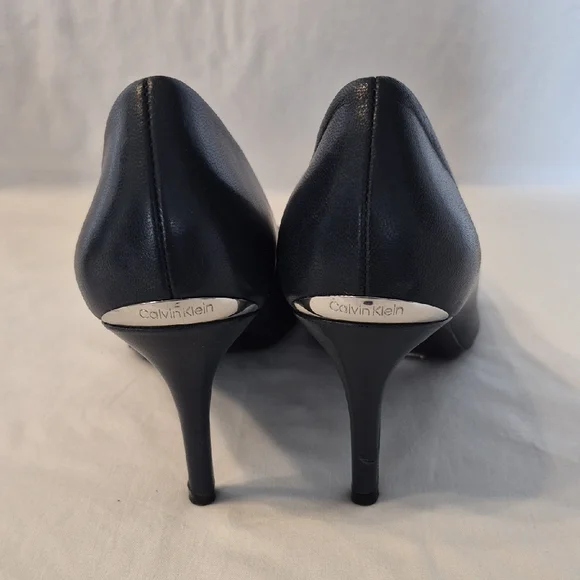 Calvin Klein Women's Black Pointed Toe Leather Heels - Picture 8 of 10